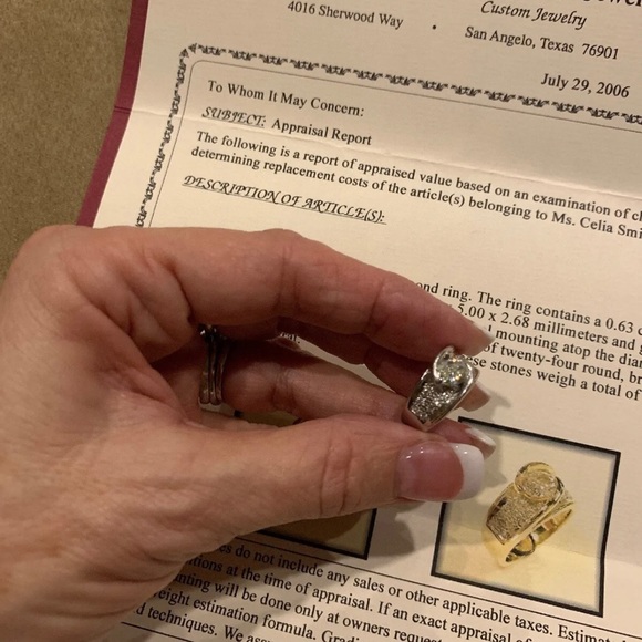 14k Gold Diamond Ring - Picture 8 of 10